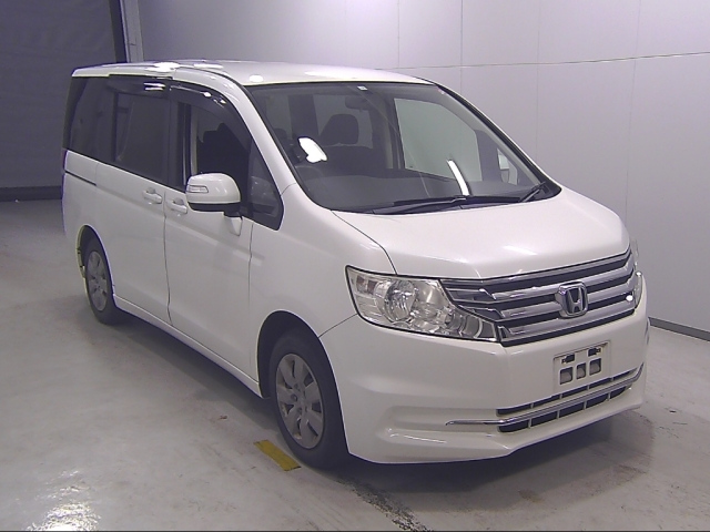 HONDA STEP WAGON 2012