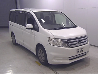 HONDA STEP WAGON 2012