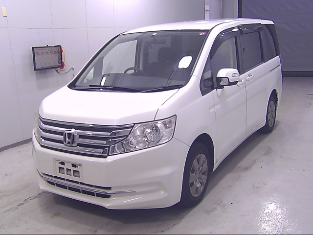 HONDA STEP WAGON 2012