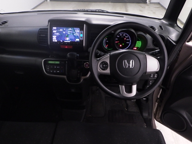 HONDA N BOX 2014