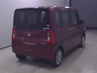 DAIHATSU TANTO 2016