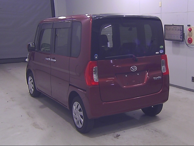 DAIHATSU TANTO 2016