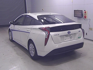 TOYOTA PRIUS 2017