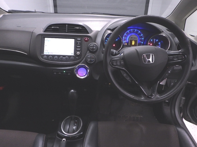 HONDA FIT SHUTTLE 2011