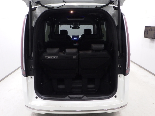 HONDA STEP WAGON 2023