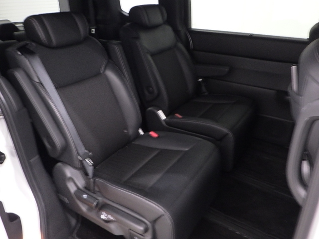 HONDA STEP WAGON 2023