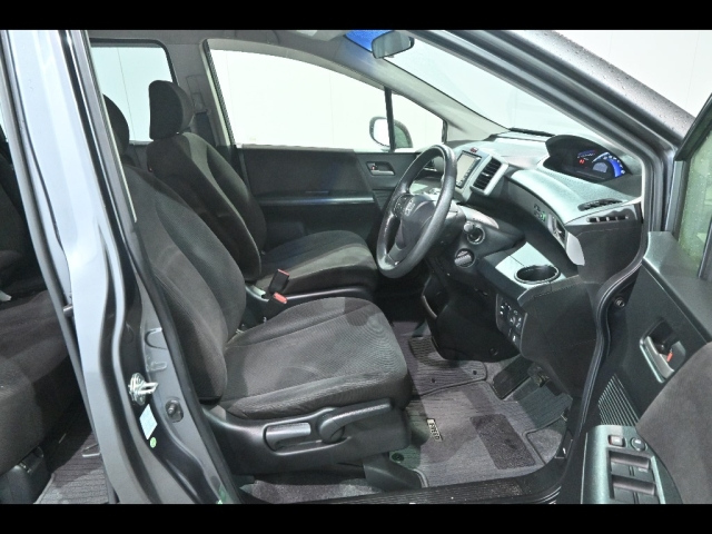 HONDA FREED 2012