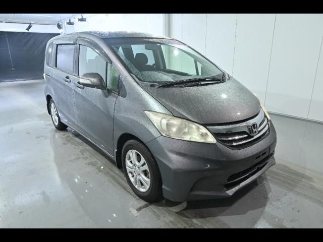 HONDA FREED 2012