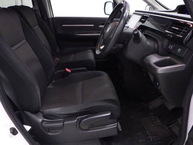 HONDA STEP WAGON 2015