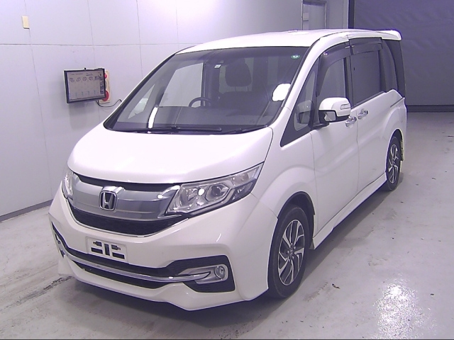 HONDA STEP WAGON 2015