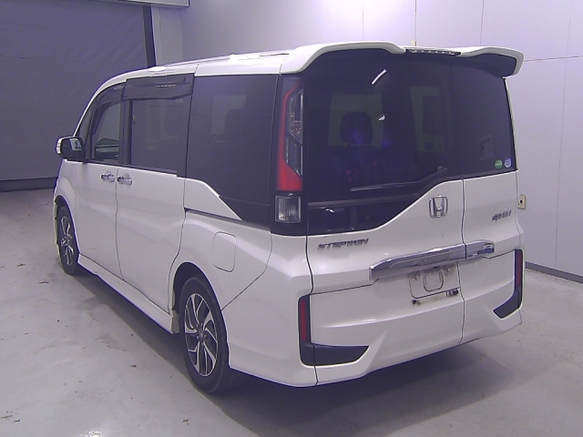 HONDA STEP WAGON 2015
