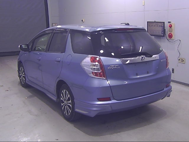 HONDA FIT SHUTTLE 2013