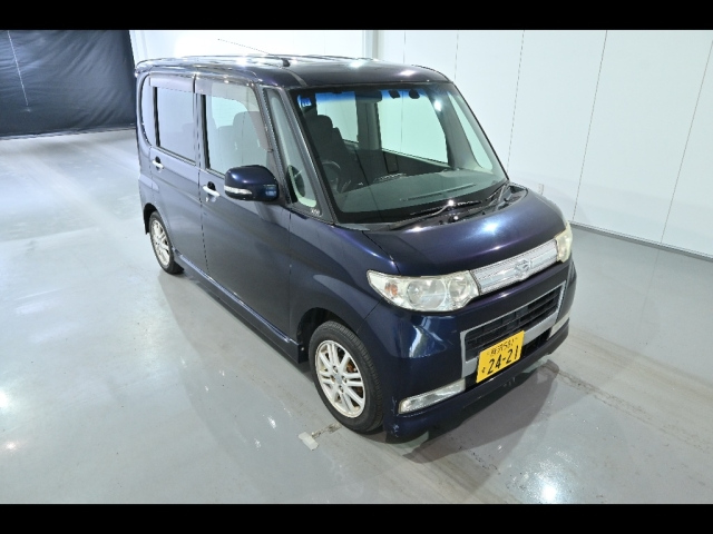 DAIHATSU TANTO 2010