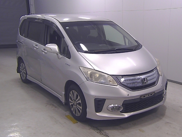HONDA FREED 2012