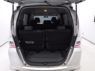 HONDA FREED 2012
