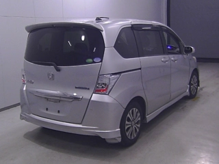 HONDA FREED 2012