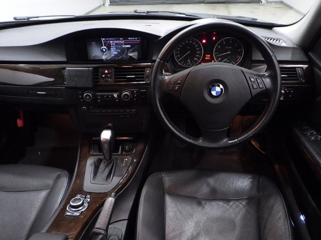 BMW 3 SERIES 2012