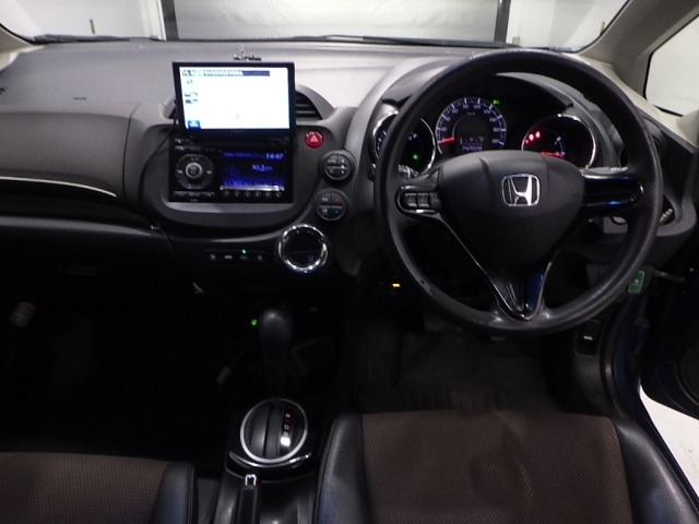 HONDA FIT SHUTTLE 2011