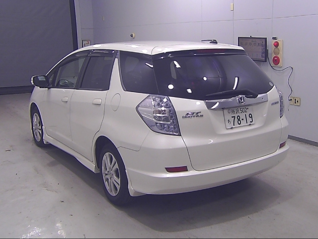 HONDA FIT SHUTTLE 2011