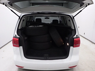 VOLKSWAGEN GOLF TOURAN 2014