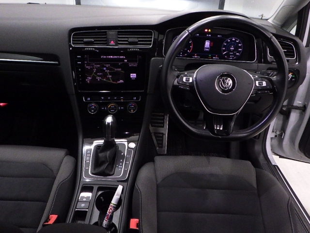 VOLKSWAGEN GOLF VARIANT 2017