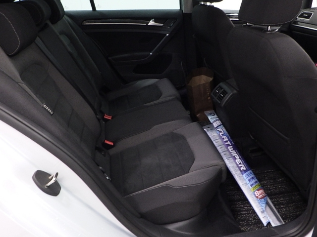 VOLKSWAGEN GOLF VARIANT 2017