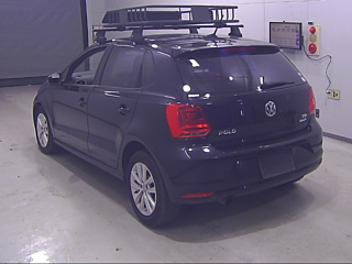 VOLKSWAGEN POLO 2016
