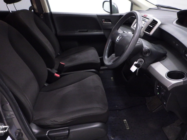 HONDA FREED 2010