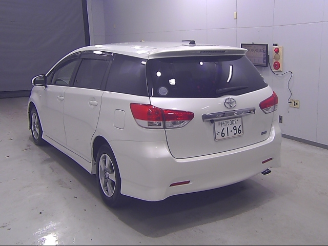 TOYOTA WISH 2009