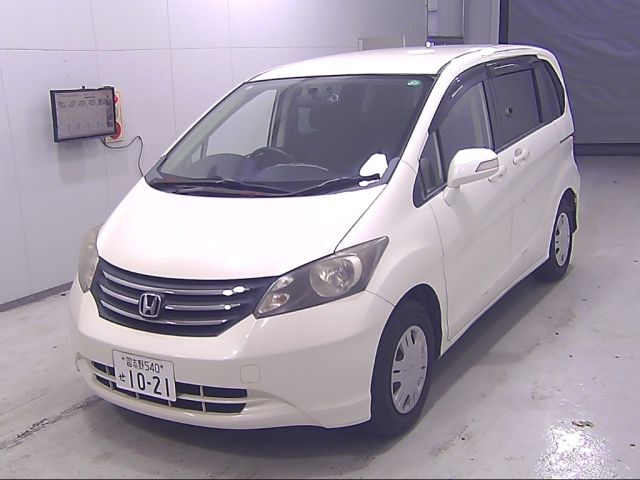 HONDA FREED 2011