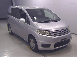 HONDA FREED 2011