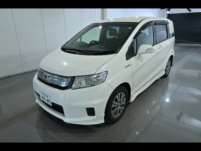 HONDA FREED 2011