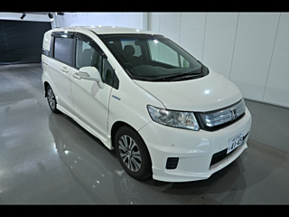 HONDA FREED 2011
