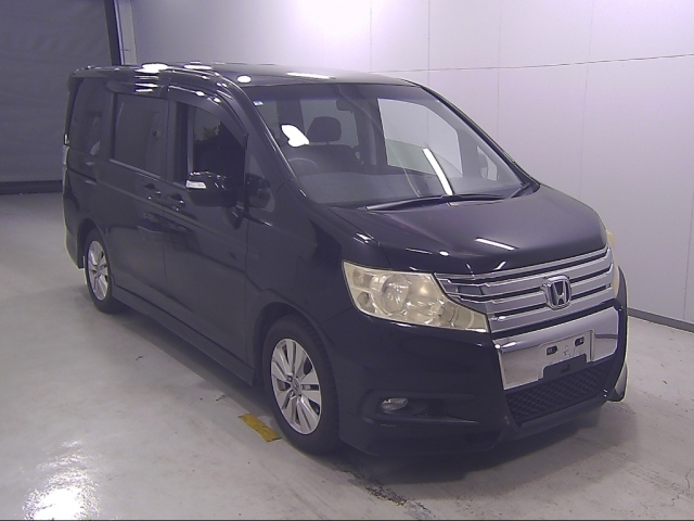 HONDA STEP WAGON 2010