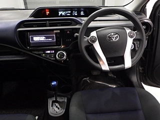 TOYOTA AQUA 2015
