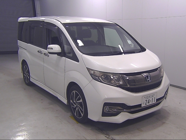 HONDA STEP WAGON 2015
