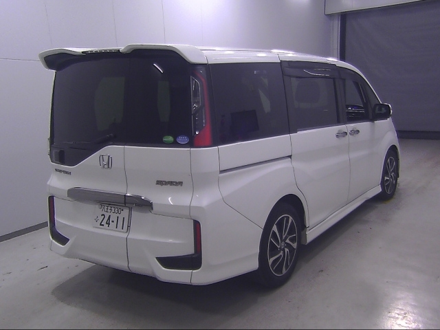 HONDA STEP WAGON 2015