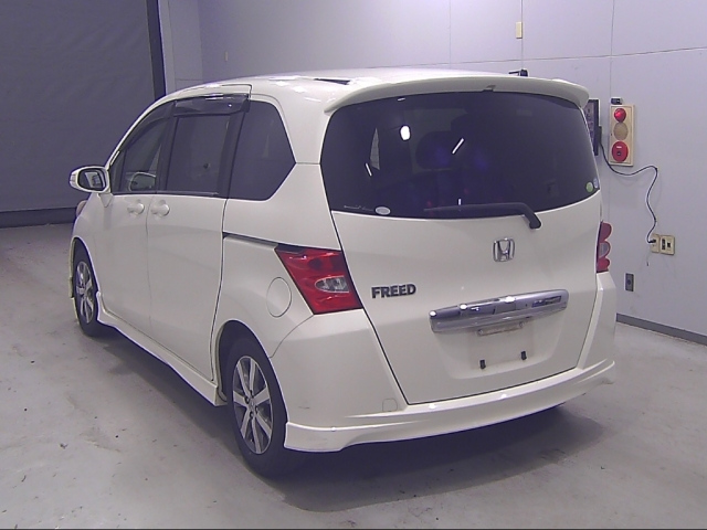 HONDA FREED 2009