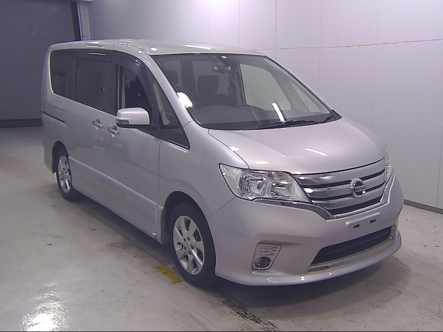 NISSAN SERENA 2012