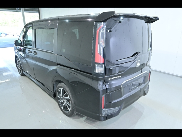 HONDA STEP WAGON 2018