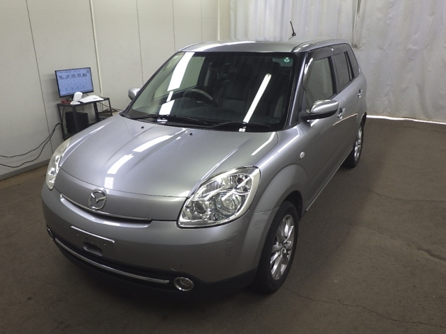 MAZDA VERISA 2012
