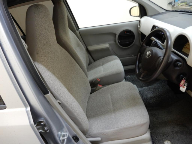 TOYOTA PASSO 2010