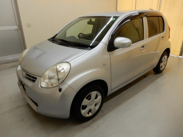 TOYOTA PASSO 2010