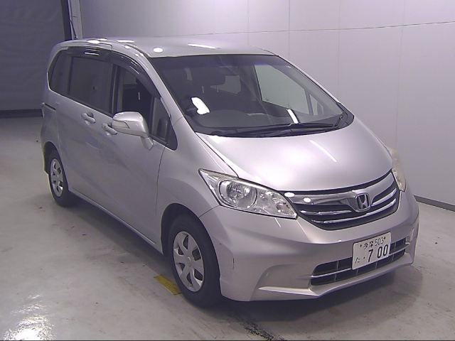 HONDA FREED 2013