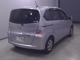 HONDA FREED 2013