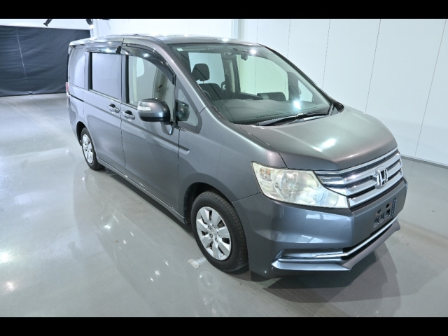 HONDA STEP WAGON 2012