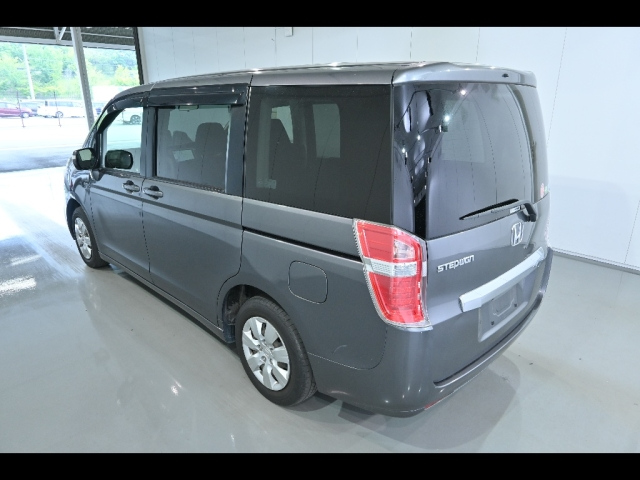 HONDA STEP WAGON 2012
