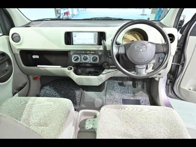 TOYOTA PASSO 2010