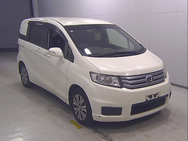 HONDA FREED 2012