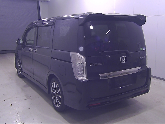 HONDA STEP WAGON 2012